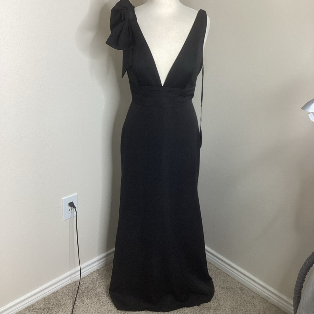 Mac Duggal Black Bow V Neck Gown Sz 12 NWT - Picture 6 of 9